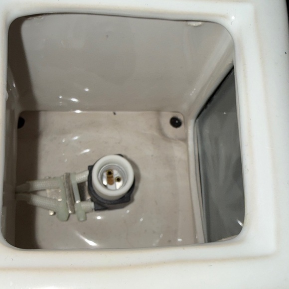 Scentsy *No box full size wax warmer w/ magnetic Butterfly Home Accent - Picture 4 of 5